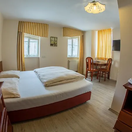 بيت ضيافة Centrum Říčany